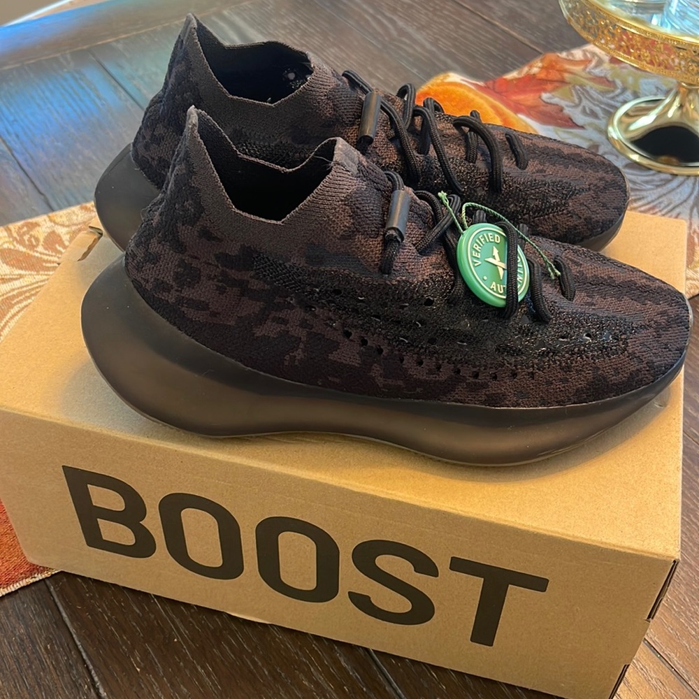 Yeezy Boost 380 Onyx